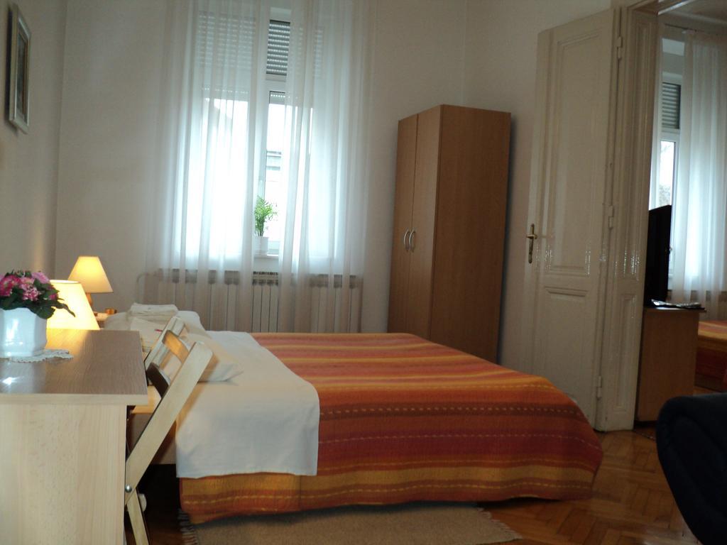 Apartment Horvat Загреб Стая снимка